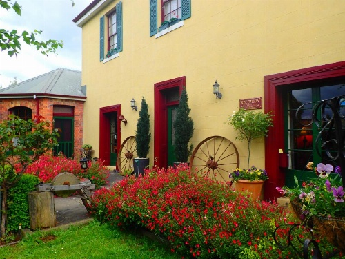 Blakes Manor Self Contained Heritage Accommodation image 11